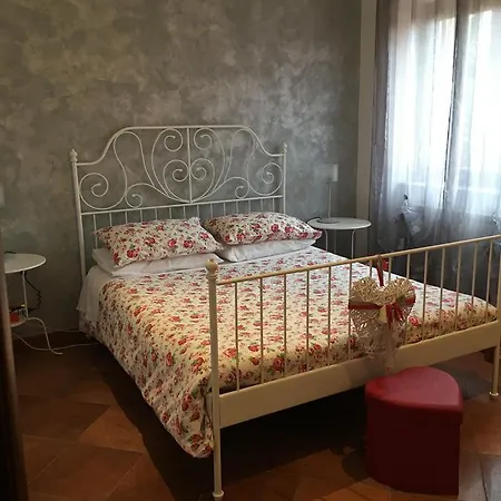 Oda ve Kahvaltı Le Villette *