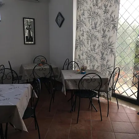 Le Villette Bed & Breakfast